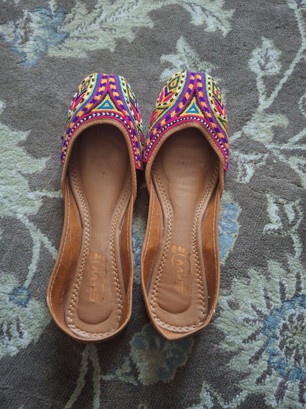 Authentic Colorful Embroidered Khussa / Mojari Shoes